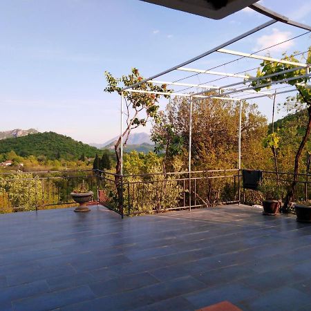 Country House "Lipa" Komarno Virpazar Bagian luar foto